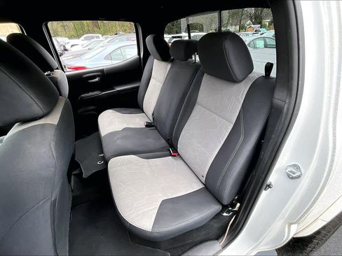 Certified 2021 Toyota Tacoma TRD Sport image 18