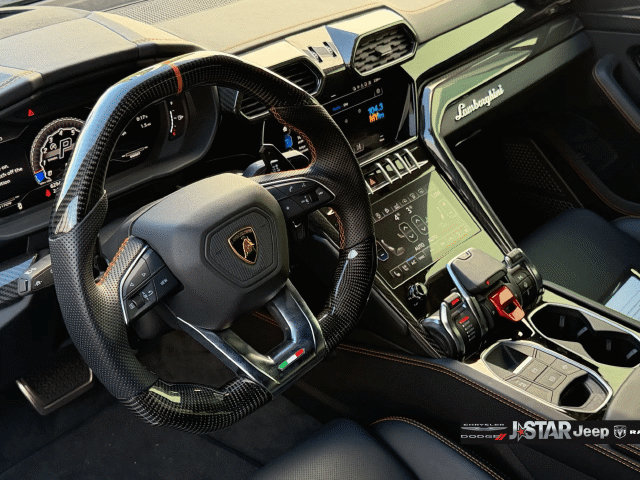 Used 2021 Lamborghini Urus AWD/4WD image 21