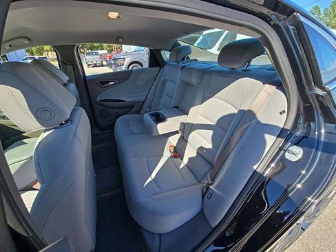 Used 2025 Chevrolet Malibu LT image 8
