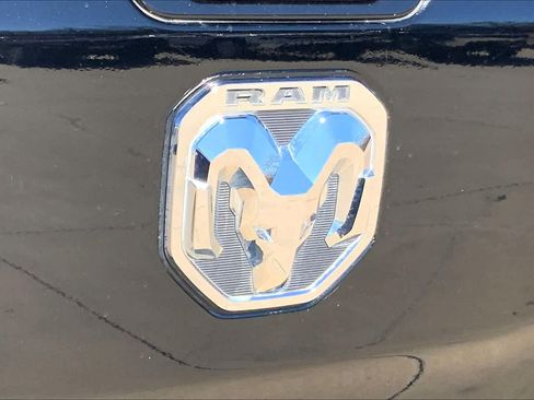 Used 2019 RAM 1500 Big Horn image 30