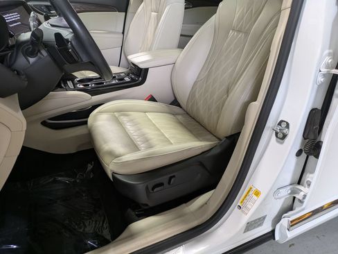 Used 2023 Buick Envision Avenir AWD/4WD image 10
