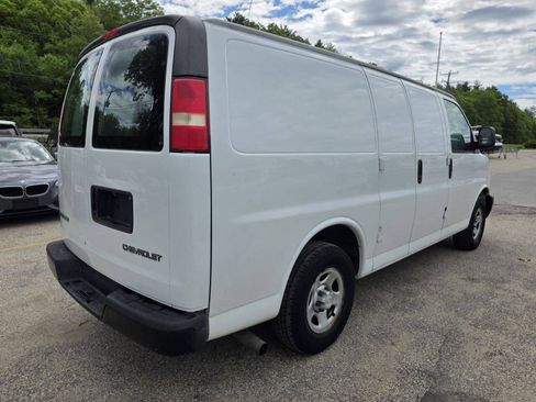 Used 2006 Chevrolet Express 1500 RWD image 8