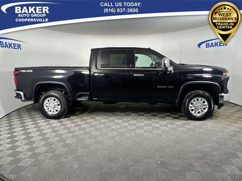 Certified 2024 Chevrolet Silverado 2500 LTZ image 10