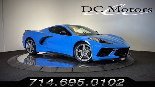 Used 2024 Chevrolet Corvette Stingray Premium Cpe w/ Z51 Performance Package RWD image 1