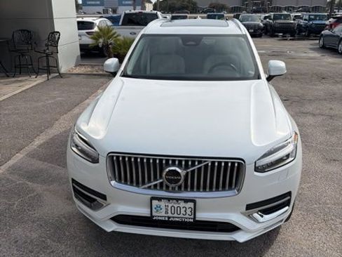 Used 2025 Volvo XC90 B6 Plus w/ Protection Package Premier image 13