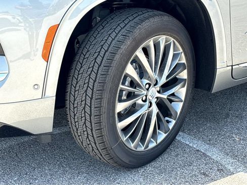 New 2026 Buick Enclave Avenir w/ Super Cruise Package AWD/4WD image 25