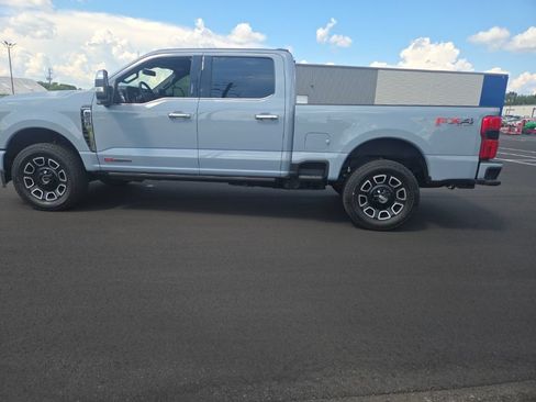 Used 2024 Ford F250 Platinum AWD/4WD image 9