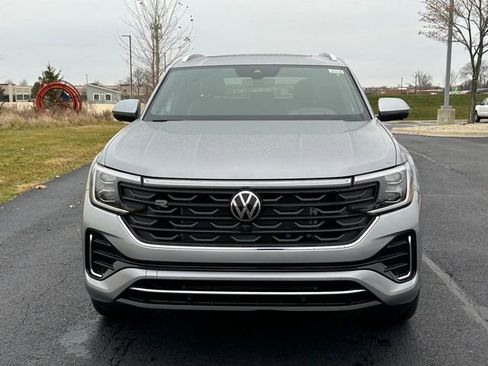 New 2026 Volkswagen Atlas Cross Sport SEL Premium R-Line image 2
