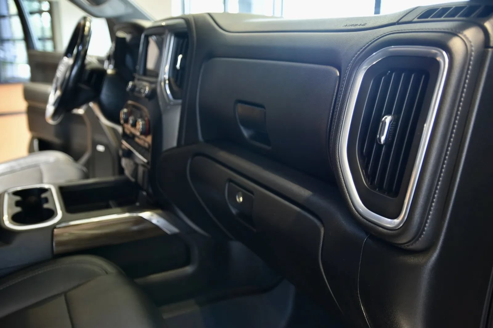 Used 2019 Chevrolet Silverado 1500 LT Trail Boss AWD/4WD image 26