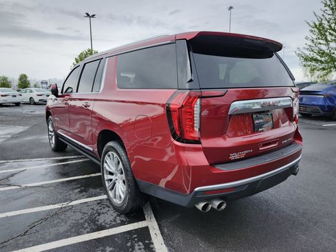 Used 2021 GMC Yukon XL Denali w/ Denali Ultimate Package AWD/4WD image 18