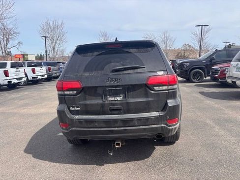 Used 2019 Jeep Grand Cherokee Altitude image 7
