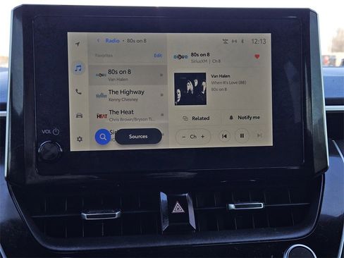 Used 2025 Toyota Corolla SE image 16