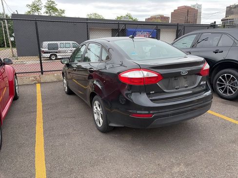 Used 2014 Ford Fiesta SE w/ Comfort Package FWD image 9