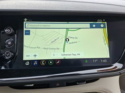 Used 2023 Buick Envision Avenir image 17