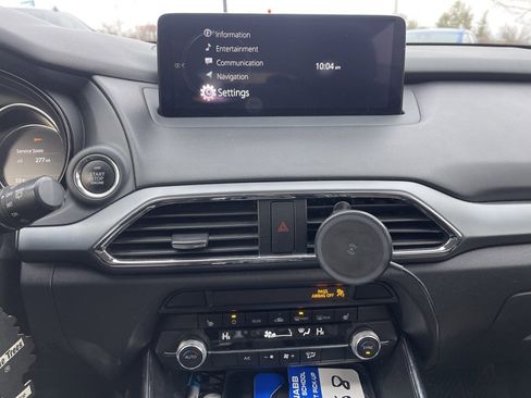 Used 2022 MAZDA CX-9 Touring image 13