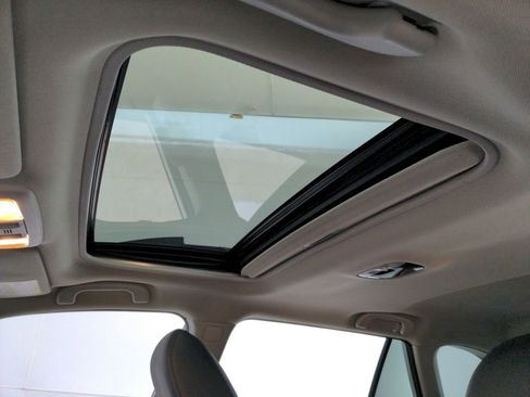 Used 2016 Subaru Outback 2.5i Limited image 15