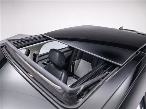 New 2024 Land Rover Range Rover Velar S image 15