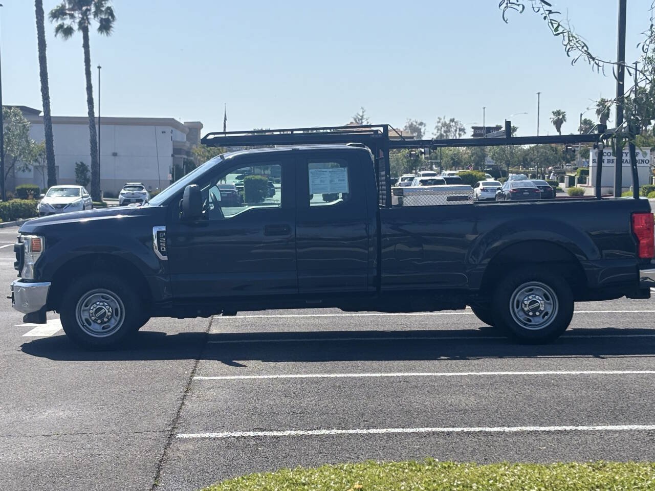 Used 2021 Ford F250 XL w/ Power Equipment Group RWD image 4