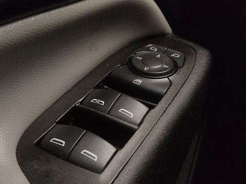 Used 2022 Chevrolet Equinox LS w/ LS Convenience Package FWD image 27