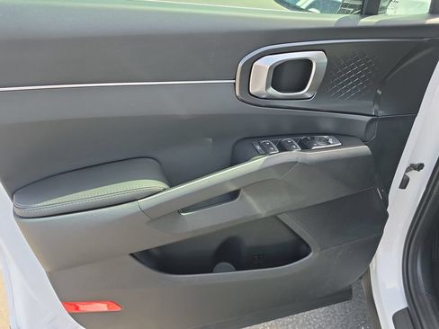 New 2026 Kia Sorento S AWD/4WD image 17