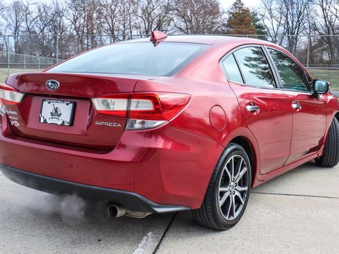 Used 2018 Subaru Impreza 2.0i Limited image 15