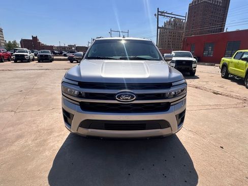 Used 2022 Ford Expedition XLT RWD image 11