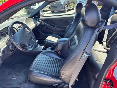 Used 2004 Ford Mustang Mach 1 RWD image 12
