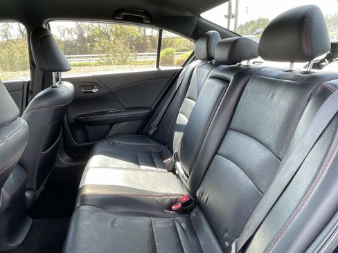 Used 2017 Honda Accord Sport Special Edition image 11