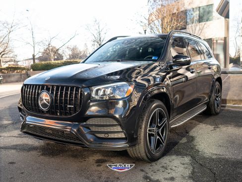 Used 2021 Mercedes-Benz GLS 580 4MATIC image 3