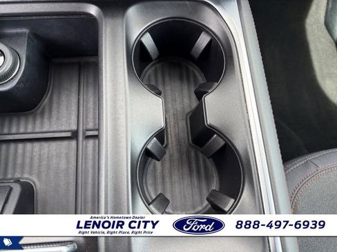 Used 2025 Ford Expedition Active RWD image 26