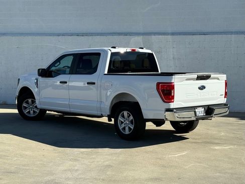 Used 2023 Ford F150 XLT image 3