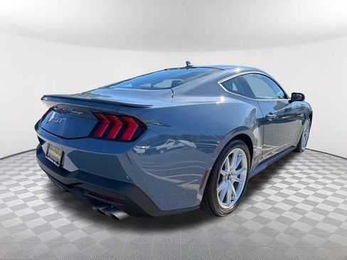 Used 2025 Ford Mustang GT Premium image 5