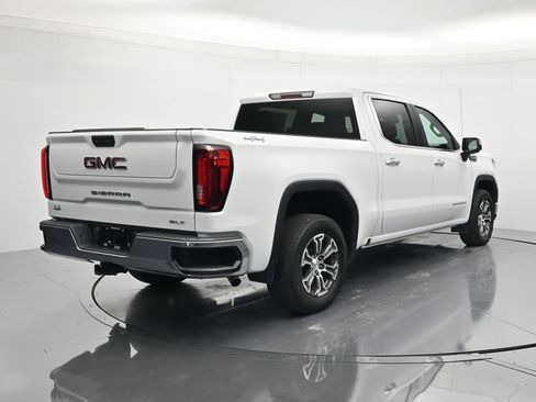 Certified 2024 GMC Sierra 1500 SLT AWD/4WD image 5