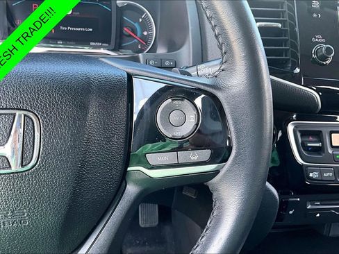 Used 2022 Honda Pilot Touring image 12