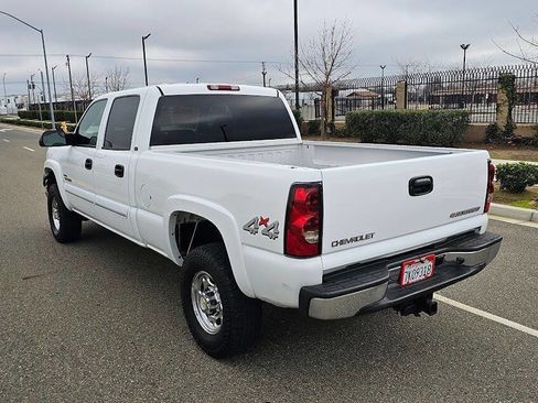 Used 2004 Chevrolet Silverado 2500 LT w/ Skid Plate Package image 7