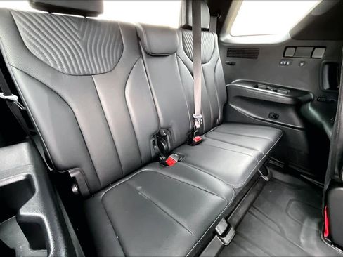 Used 2024 Hyundai Palisade Calligraphy image 19