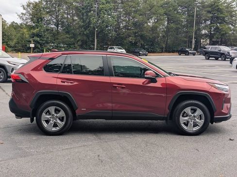 Used 2024 Toyota RAV4 XLE image 8