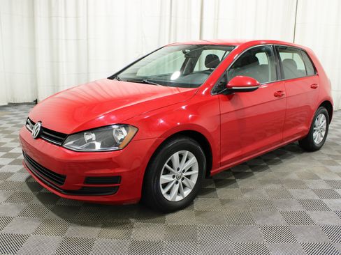 Used 2017 Volkswagen Golf S FWD image 31