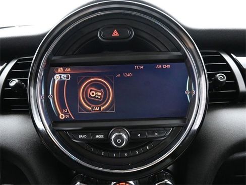 Used 2015 MINI Cooper S image 9