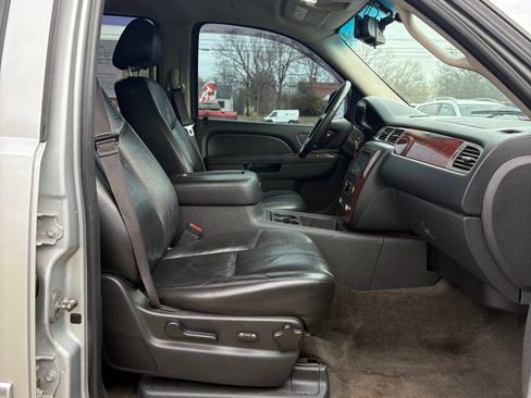 Used 2013 Chevrolet Tahoe LT image 11