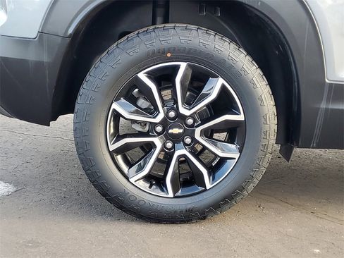 Used 2023 Chevrolet TrailBlazer ACTIV w/ Convenience Package image 31