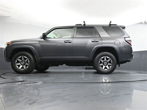 Used 2018 Toyota 4Runner TRD Off-Road image 33