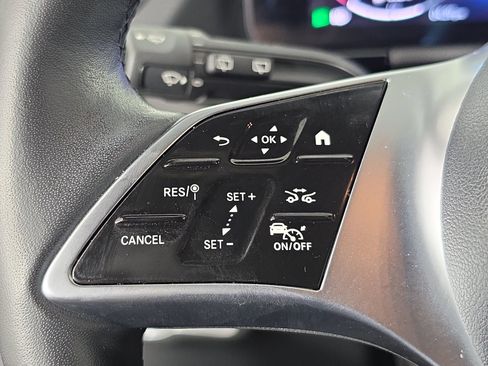 Used 2025 Mercedes-Benz GLA 250 4MATIC image 23