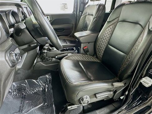 Used 2022 Jeep Wrangler Unlimited Sahara image 9