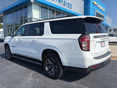 Used 2022 Chevrolet Suburban Z71 AWD/4WD image 7