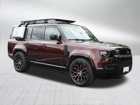 Used 2024 Land Rover Defender 130 X AWD/4WD image 7