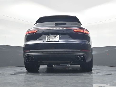 Used 2019 Porsche Cayenne S image 21