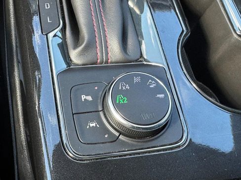 Used 2019 Chevrolet Blazer RS image 23