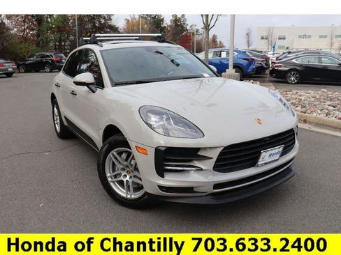 Used 2021 Porsche Macan Base image 1