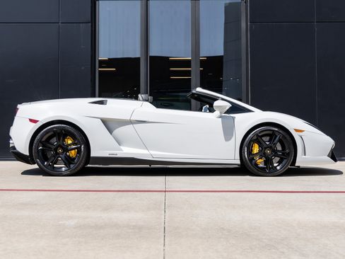 Used 2014 Lamborghini Gallardo LP 550-2 image 11